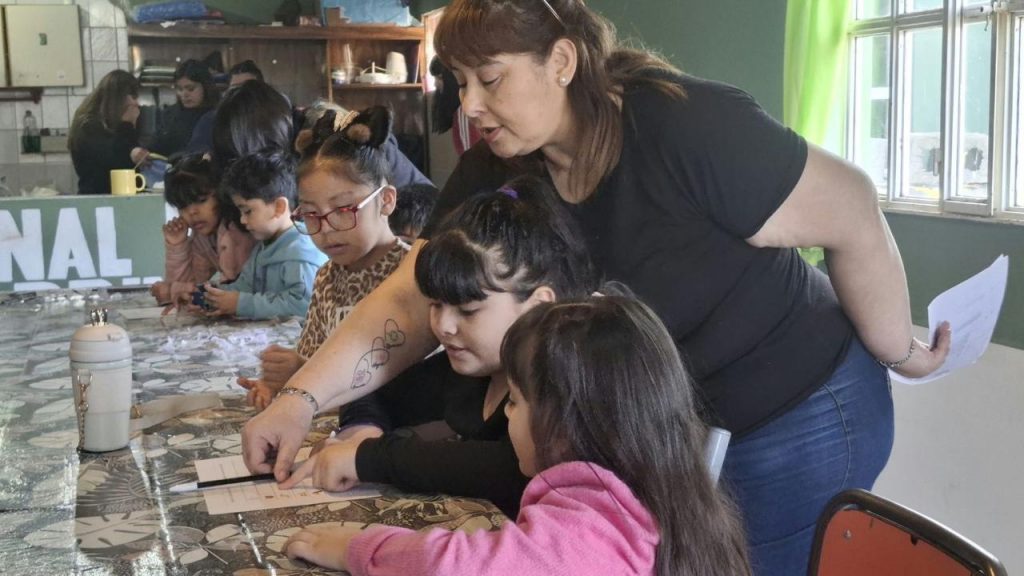 La Unión Vecinal del barrio Gran Jardín volvió a reunir a las familias con una tarde de juegos y encuentro