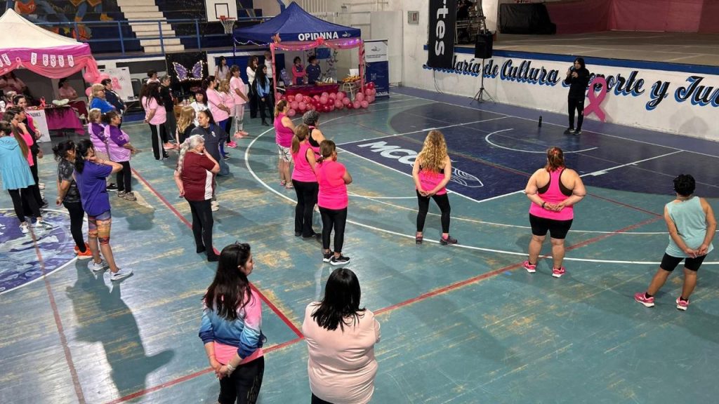 “Mujeres en Movimiento” promovió salud y prevención en el marco del Octubre Rosa