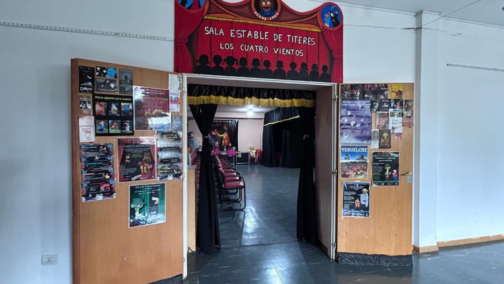 Invitan a jardines de infantes a descubrir la flora y fauna a través del teatro de títeres