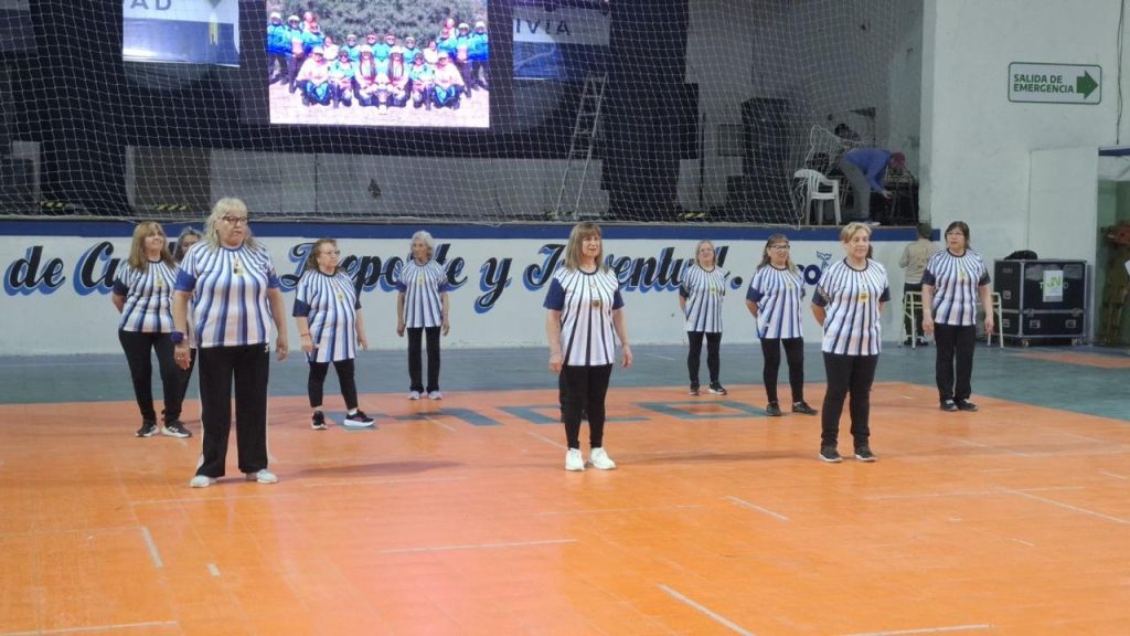 “Movimiento que Une”: Caleta Olivia reúne a adultos mayores de distintas ciudades en cuatro días de integración y alegría